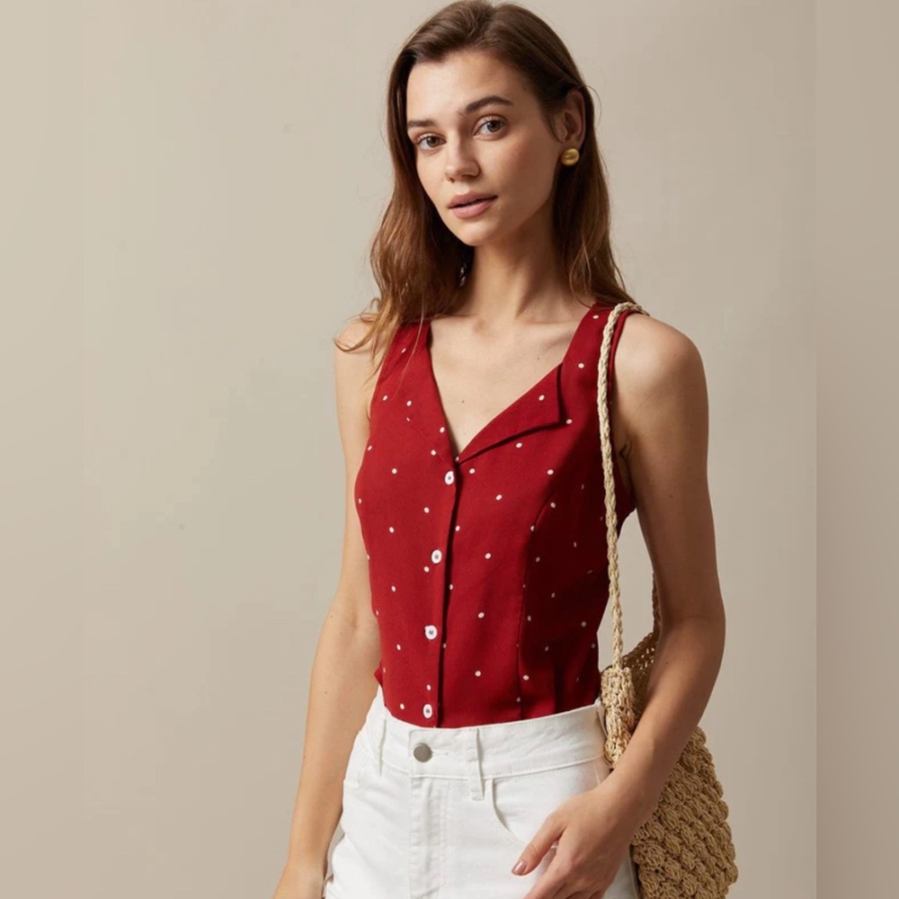 NWT Red V Neck Polka Dot Print Sleeveless Vest - Picture 2 of 7